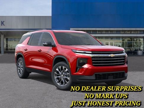New 2026 Chevrolet Traverse LT w/ Sun and Wheel Package FWD image 7