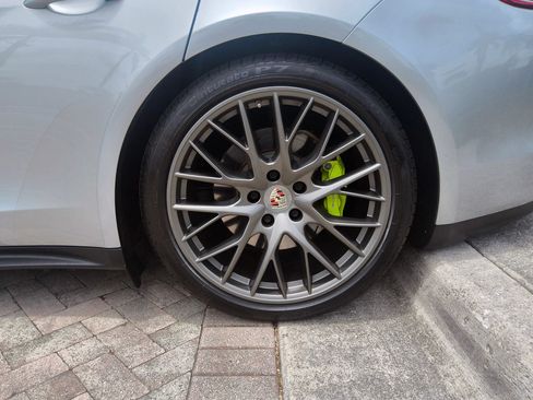 Used 2018 Porsche Panamera 4 AWD/4WD image 48