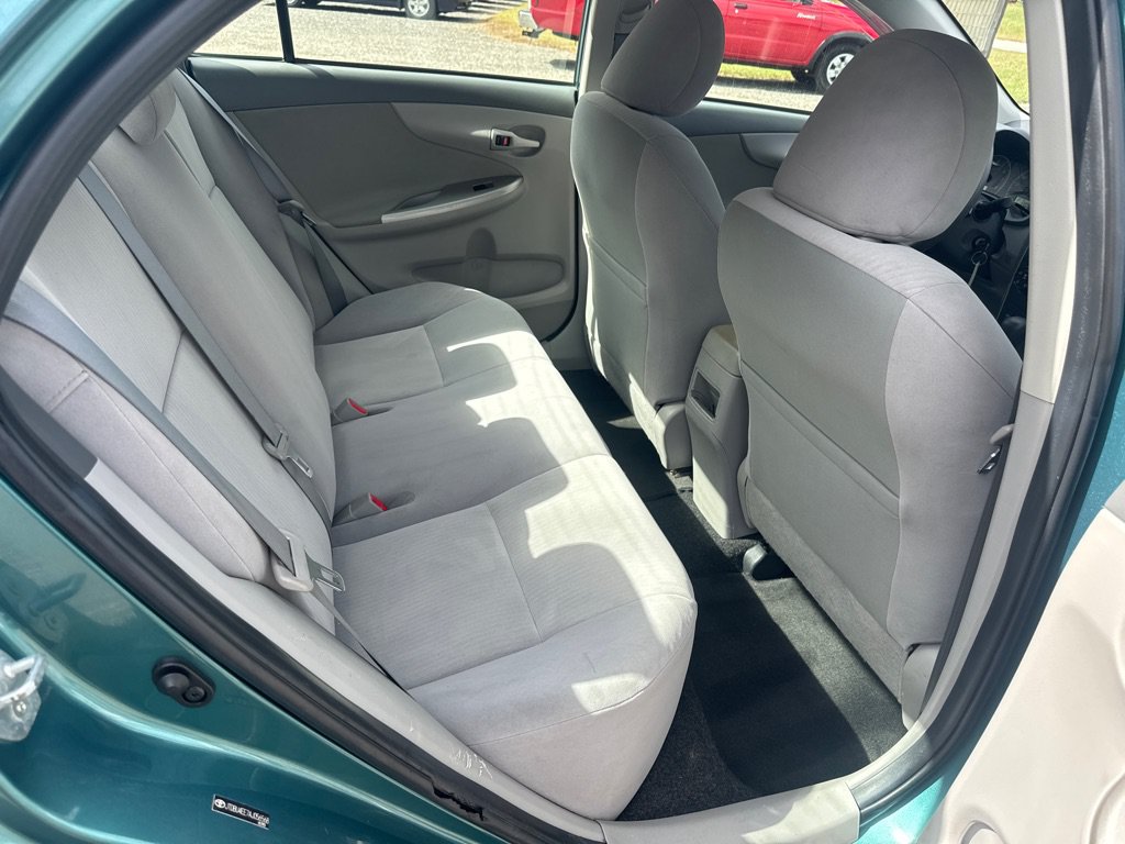 Used 2010 Toyota Corolla LE FWD image 21