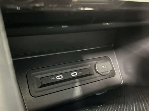 Used 2023 Volkswagen Atlas SEL Premium AWD/4WD image 26