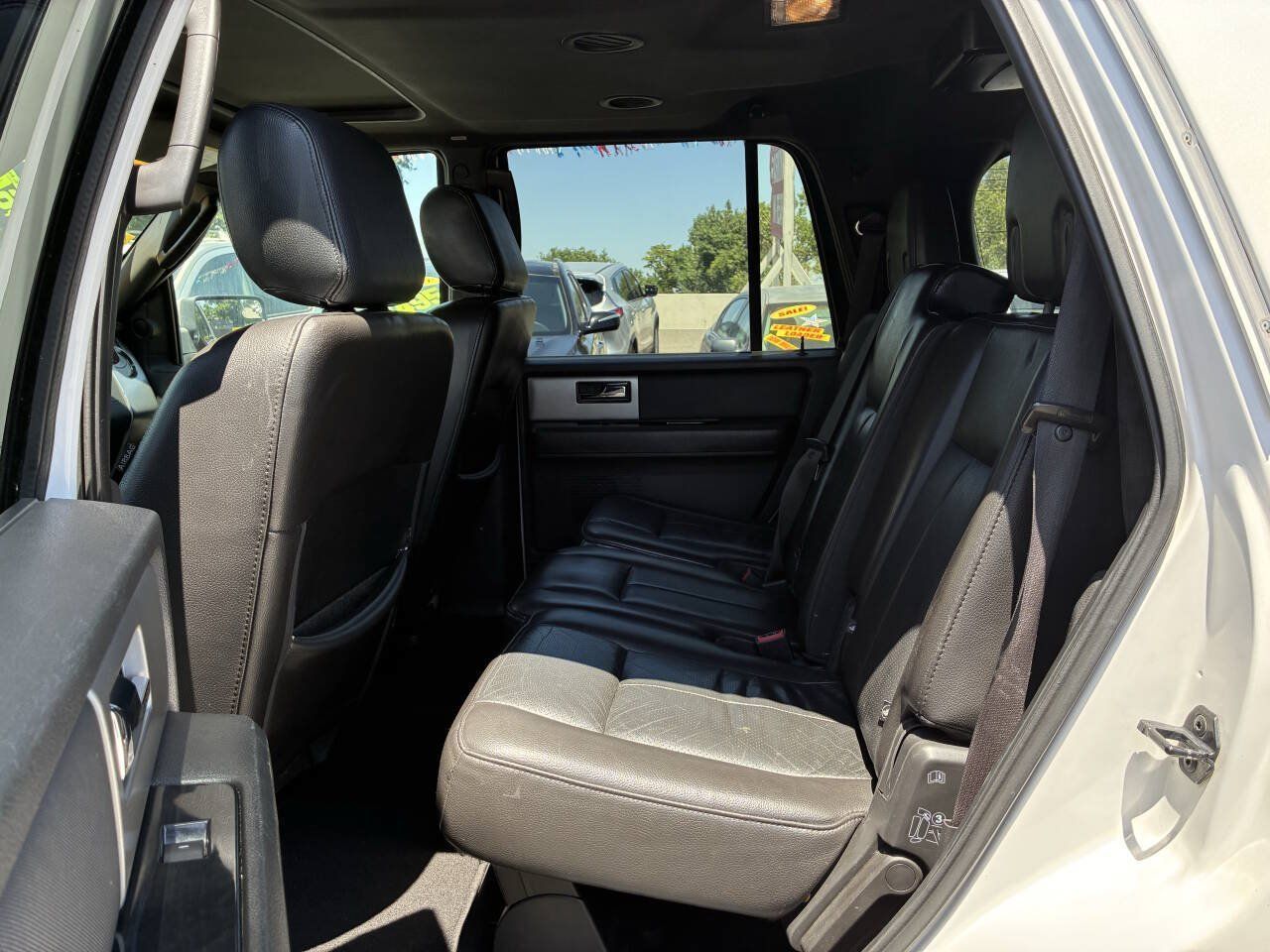 Used 2013 Ford Expedition Limited RWD image 4