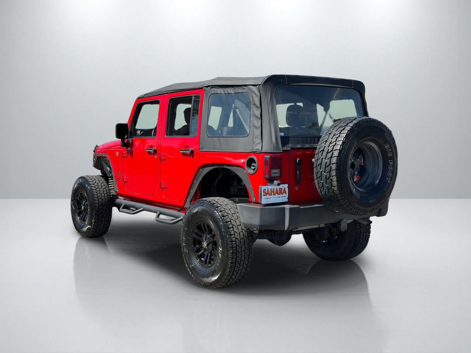 Used 2016 Jeep Wrangler Unlimited Sport w/ Connectivity Group AWD/4WD image 4