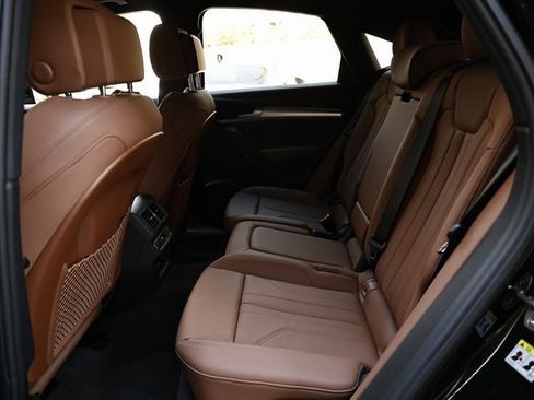 Certified 2025 Audi Q5 2.0T Premium Plus w/ Premium Plus Package image 26