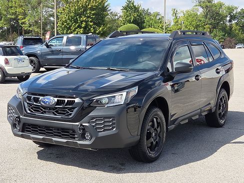 Used 2025 Subaru Outback Wilderness AWD/4WD image 2