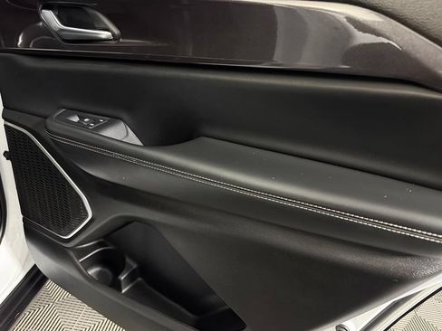 Certified 2022 Jeep Grand Cherokee L Laredo RWD image 32
