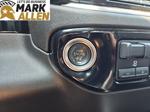 Used 2025 GMC Sierra 1500 Elevation AWD/4WD image 17