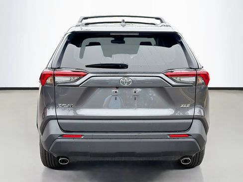 Used 2023 Toyota RAV4 XLE FWD image 6