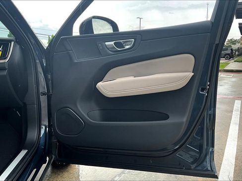 New 2026 Volvo XC60 B5 Plus w/ Protection Package Premier image 14