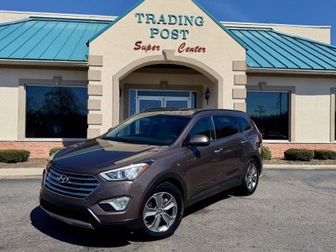 Used 2015 Hyundai Santa Fe GLS image 2