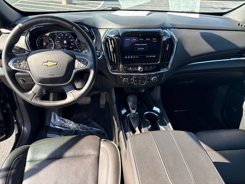 Used 2023 Chevrolet Traverse Premier AWD/4WD image 14