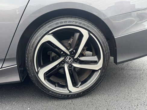 Used 2018 Honda Accord Sport image 22