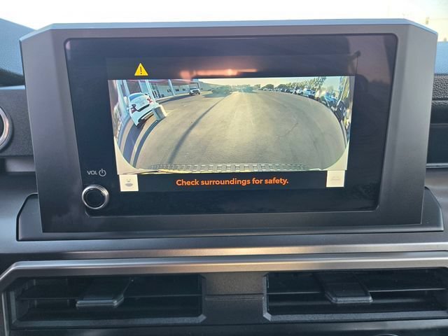 Certified 2025 Toyota 4Runner SR5 AWD/4WD image 14