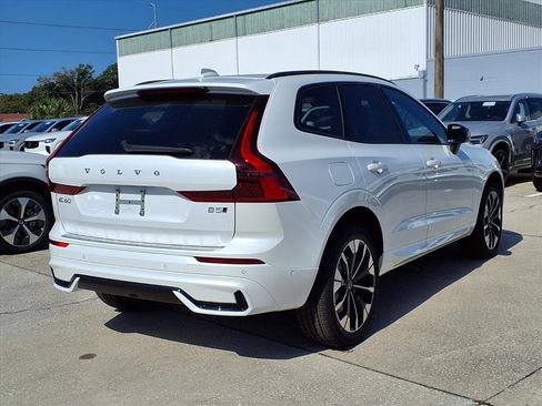 New 2026 Volvo XC60 B5 Plus w/ Protection Package Premier image 7
