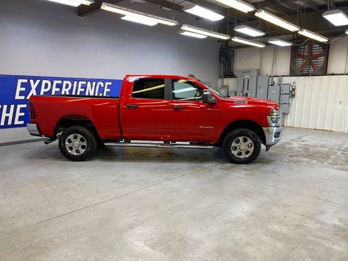 Used 2026 RAM 2500 Big Horn AWD/4WD image 8