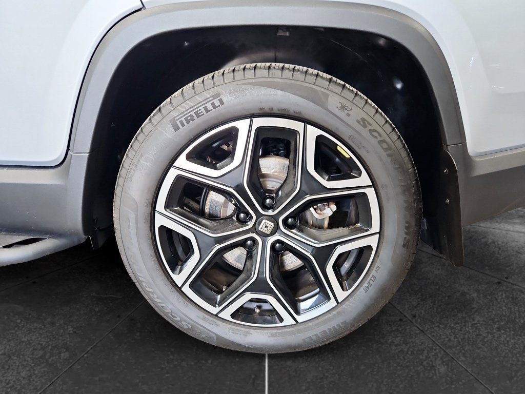 Used 2026 Rivian R1T Adventure Dual AWD/4WD image 30