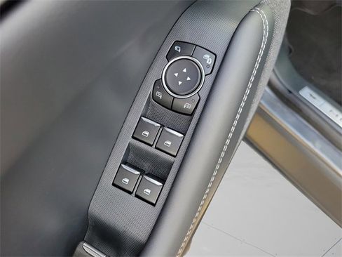 Used 2023 Ford Mustang Mach-E Premium image 30