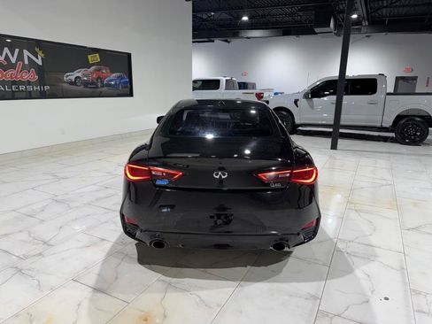 Used 2017 INFINITI Q60 3.0t Sport RWD image 12