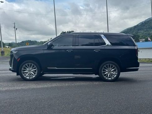 Used 2024 Cadillac Escalade Premium Luxury w/ Performance Package AWD/4WD image 4