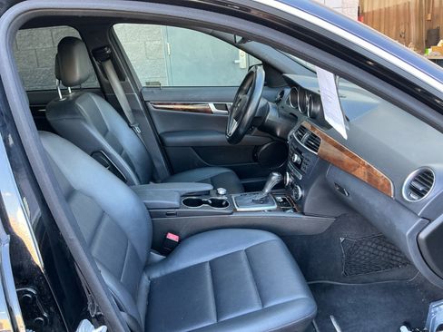 Used 2014 Mercedes-Benz C 250 Sedan image 19