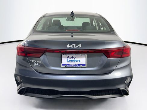 Used 2022 Kia Forte LXS image 6