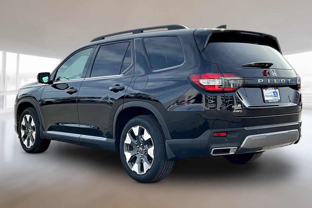 New 2026 Honda Pilot Elite image 3