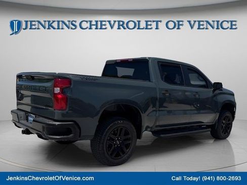 Certified 2025 Chevrolet Silverado 1500 Custom Trail Boss w/ Dark Appearance Package AWD/4WD image 4