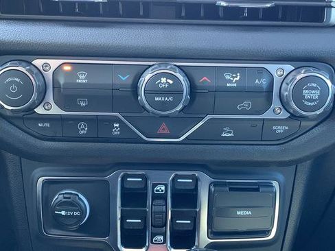 New 2026 Jeep Wrangler Sport S image 31