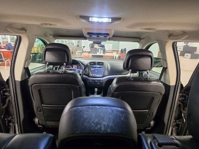 Used 2018 Dodge Journey Crossroad FWD image 39
