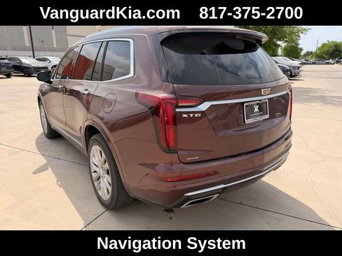 Used 2023 Cadillac XT6 Premium Luxury w/ Technology Package image 2