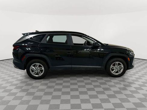 Certified 2025 Hyundai Tucson SE AWD/4WD image 2