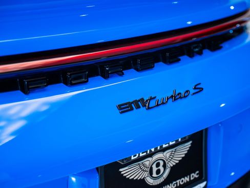 Used 2022 Porsche 911 Turbo S image 11