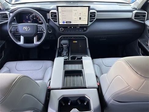 Used 2024 Toyota Tundra Limited image 11