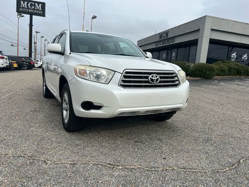 Used 2010 Toyota Highlander Limited image 2