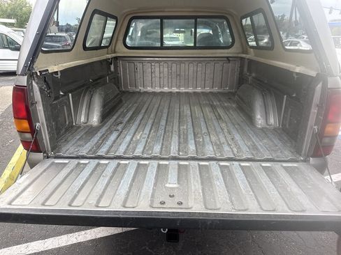 Used 2001 Chevrolet Silverado 2500 4x4 Crew Cab image 14