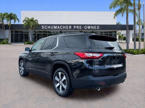Used 2020 Chevrolet Traverse LT w/ LT Premium Package AWD/4WD image 5