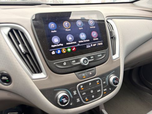 Used 2024 Chevrolet Malibu LT image 15