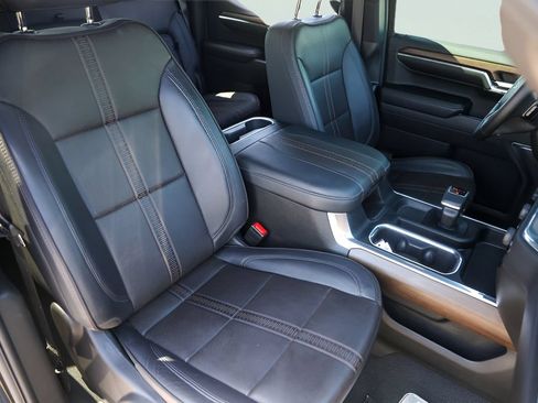 Used 2024 Chevrolet Silverado 1500 High Country w/ Midnight Edition AWD/4WD image 34