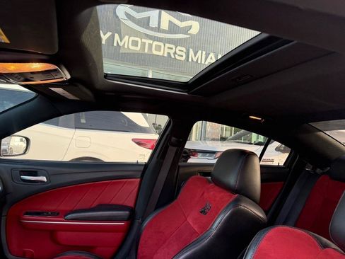 Used 2022 Dodge Charger Scat Pack w/ Dynamics Package RWD image 27