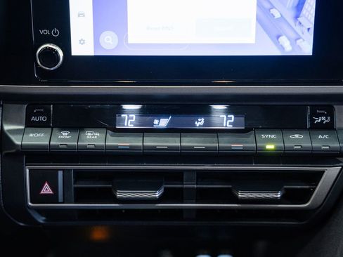 Used 2025 Toyota Camry LE image 19