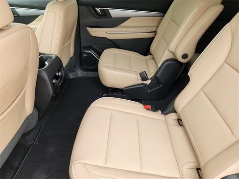 New 2025 Buick Enclave Preferred w/ Super Cruise Package image 19