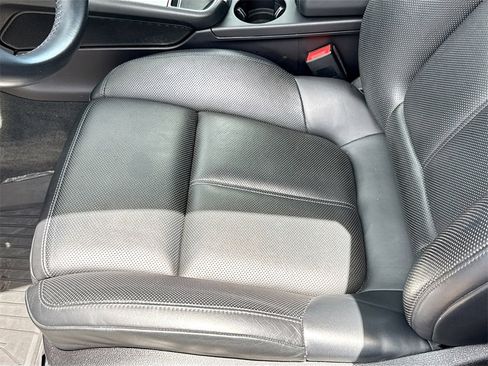 Used 2022 Porsche Macan S w/ Premium Package Plus image 21