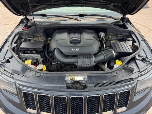 Used 2015 Jeep Grand Cherokee Overland AWD/4WD image 25