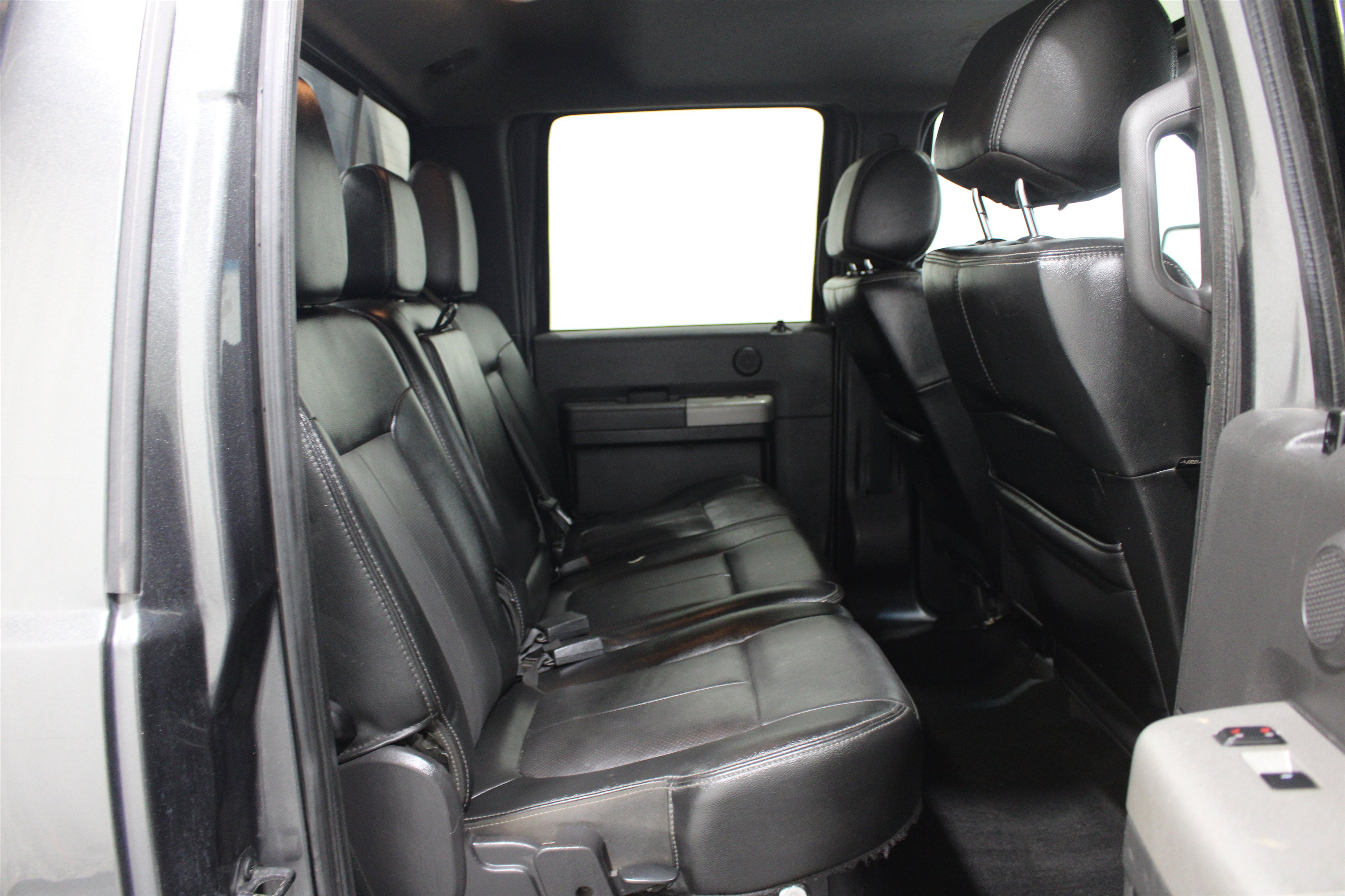 Used 2016 Ford F350 Lariat w/ Lariat Ultimate Package AWD/4WD image 25