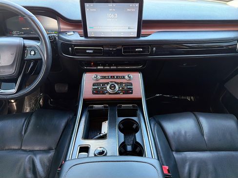 Used 2020 Lincoln Aviator Grand Touring w/ Equipment Group 302A image 18