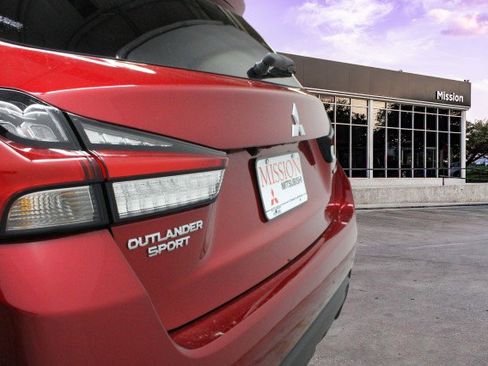 New 2026 Mitsubishi Outlander Sport LE image 4