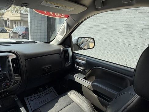 Used 2017 Chevrolet Silverado 1500 LTZ Z71 w/ LTZ Plus Package AWD/4WD image 32