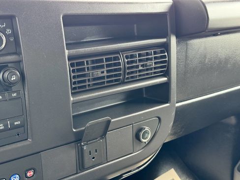 Used 2021 Chevrolet Express 2500 w/ Driver Convenience Package RWD image 23