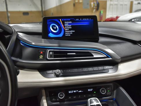 Used 2016 BMW i8 AWD/4WD image 20