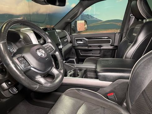 Used 2020 RAM 2500 Laramie w/ Night Edition image 32