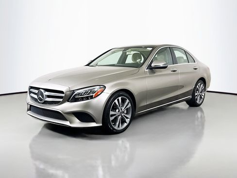 Used 2020 Mercedes-Benz C 300 Sedan w/ Premium Package image 4